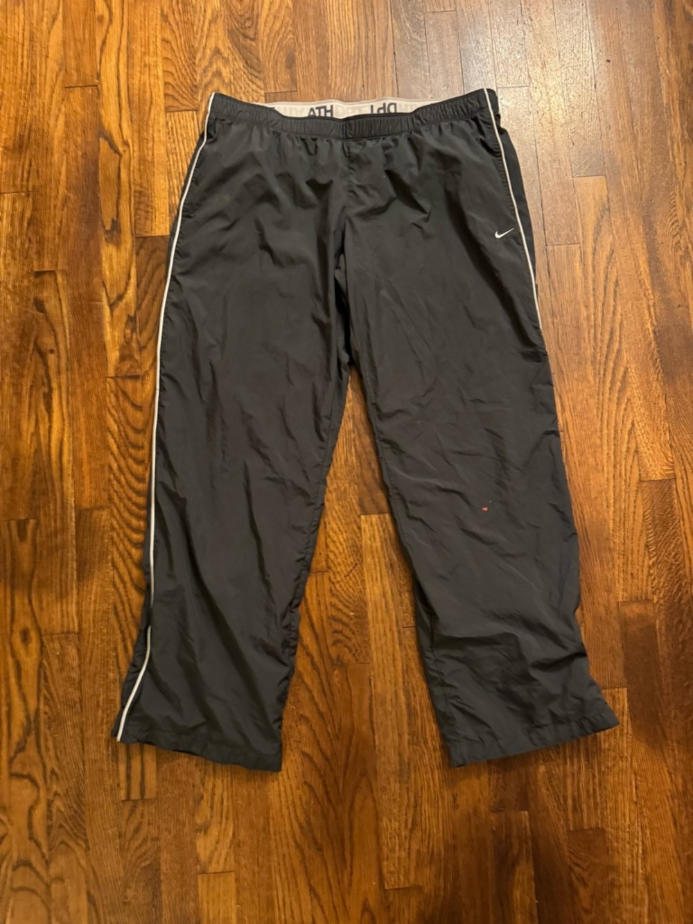Vintage nike athletic department women’s track jogger pants size XL